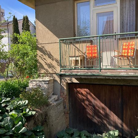 Spacious Apartment - Free Parking! Praha Bagian luar foto