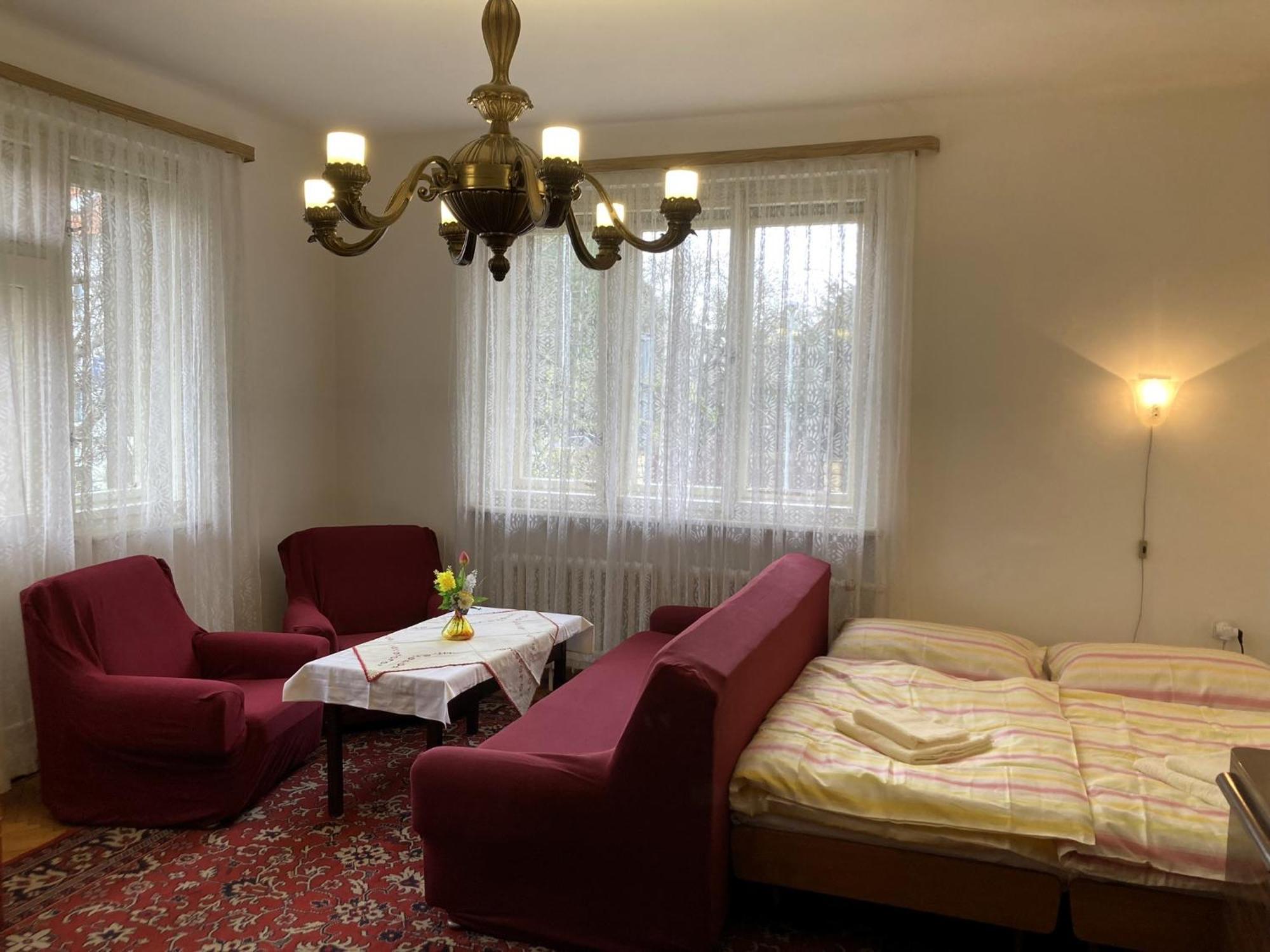 Spacious Apartment - Free Parking! Praha Bagian luar foto